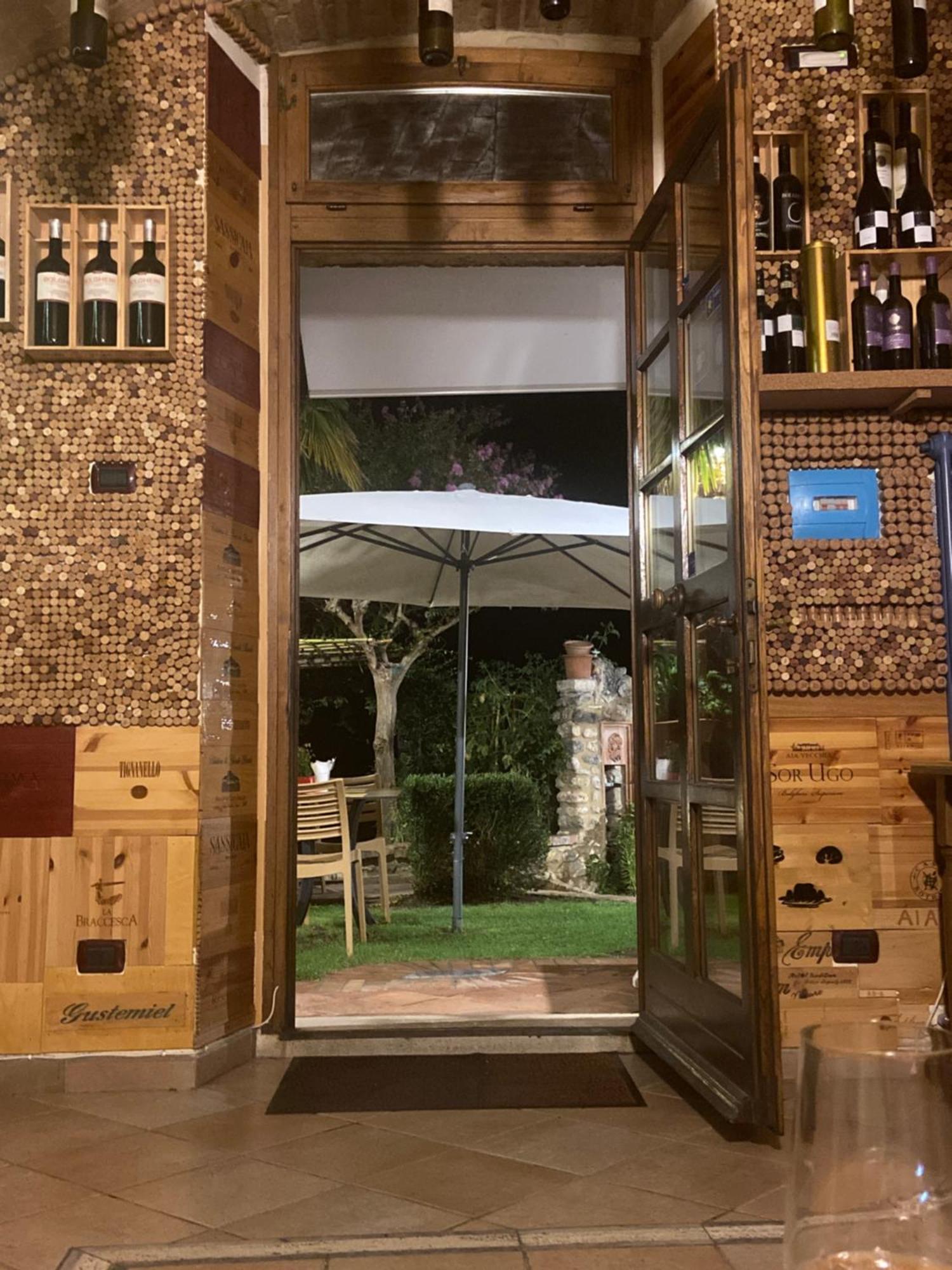 Bed & Breakfast Casale Gregoriano And Apartaments 圣吉米纳诺 外观 照片