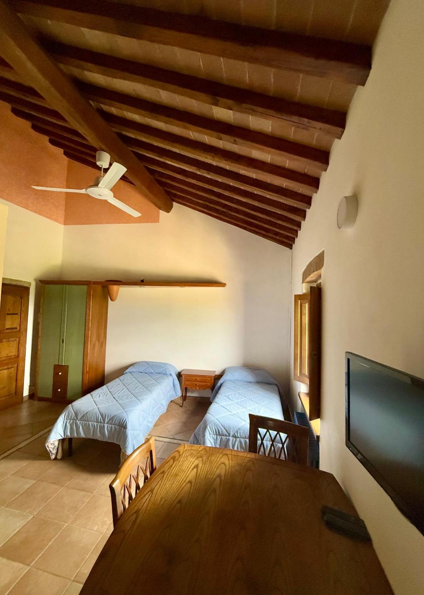 Bed & Breakfast Casale Gregoriano And Apartaments 圣吉米纳诺 外观 照片